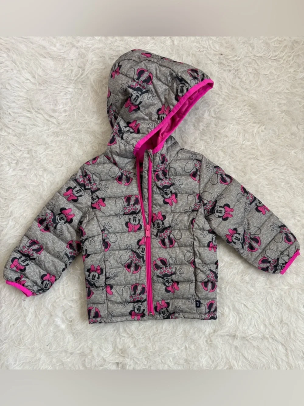 GAP/Disney Girls' Cozy Hooded Puffer Jacket Gray with Hot Pink Minnie AOP
